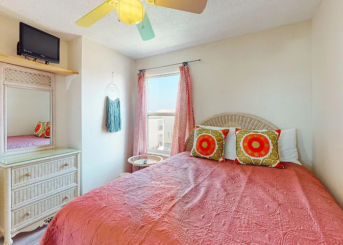 Top-floor With Pool & Great Views - Close To The Holiday home Gulf Shores