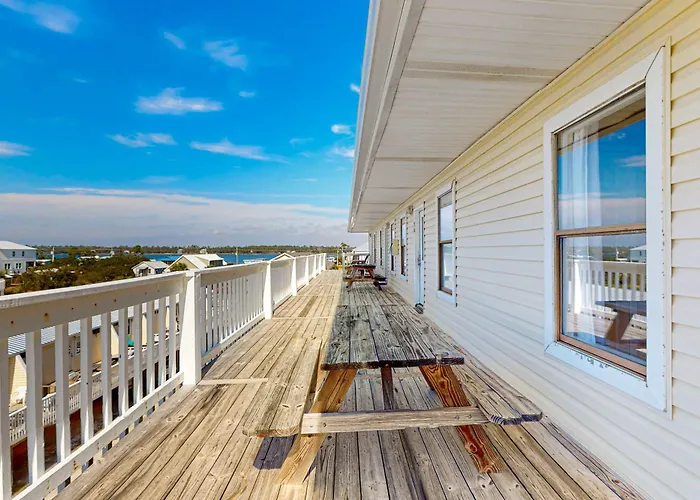 Top-floor With Pool & Great Views - Close To The *